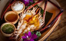 King Mae Num Phao Ying Yai